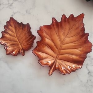 BRAND NEW PRINCESS HOUSECopper Art Glass Leaf-Shaped Decorative Dishes